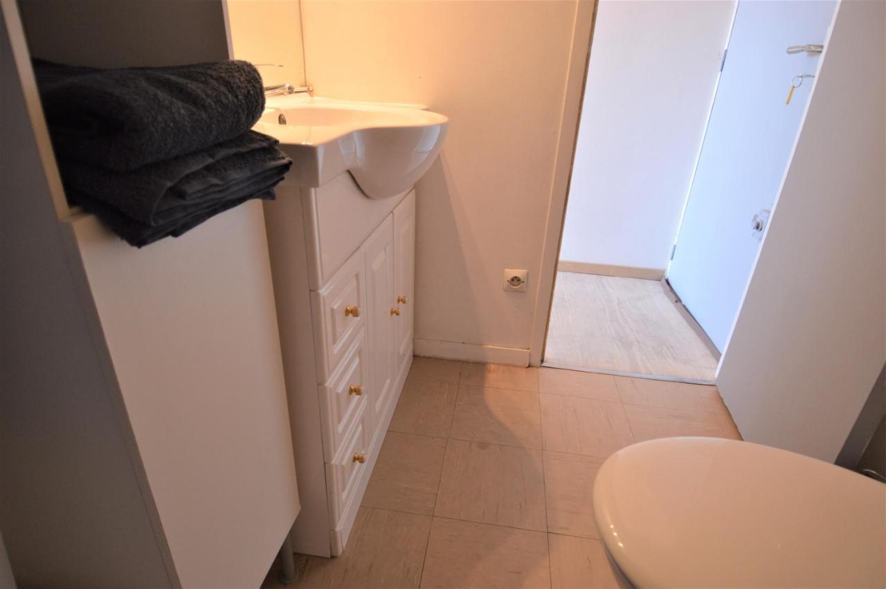 库尔瑟勒·苏尔·梅尔Studio Avec Chambre - Balcon Et A 20M De La Mer公寓 外观 照片