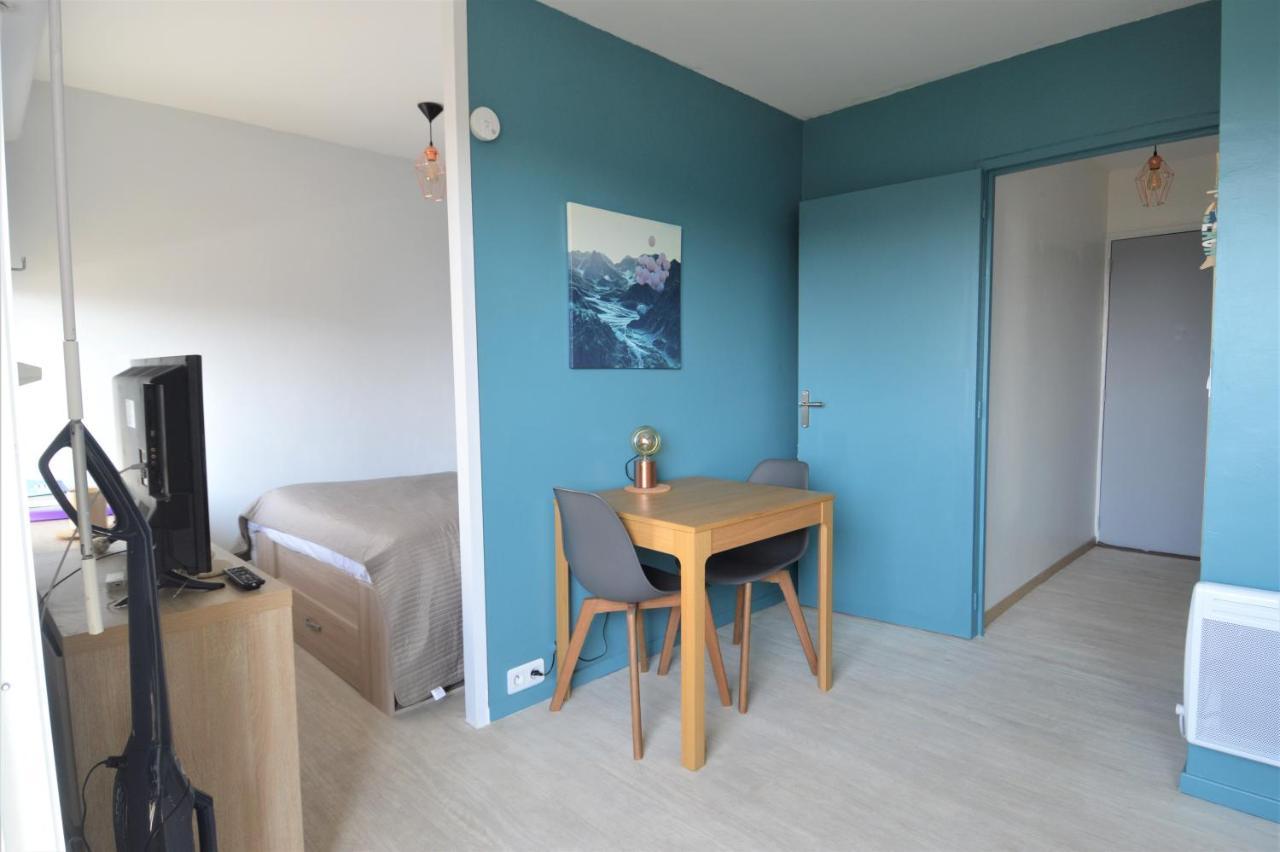 库尔瑟勒·苏尔·梅尔Studio Avec Chambre - Balcon Et A 20M De La Mer公寓 外观 照片
