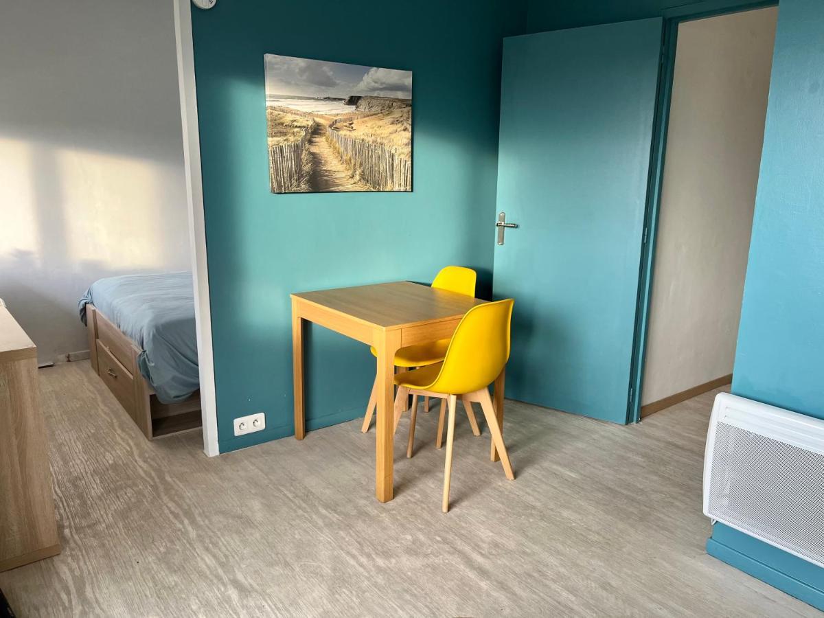 库尔瑟勒·苏尔·梅尔Studio Avec Chambre - Balcon Et A 20M De La Mer公寓 外观 照片